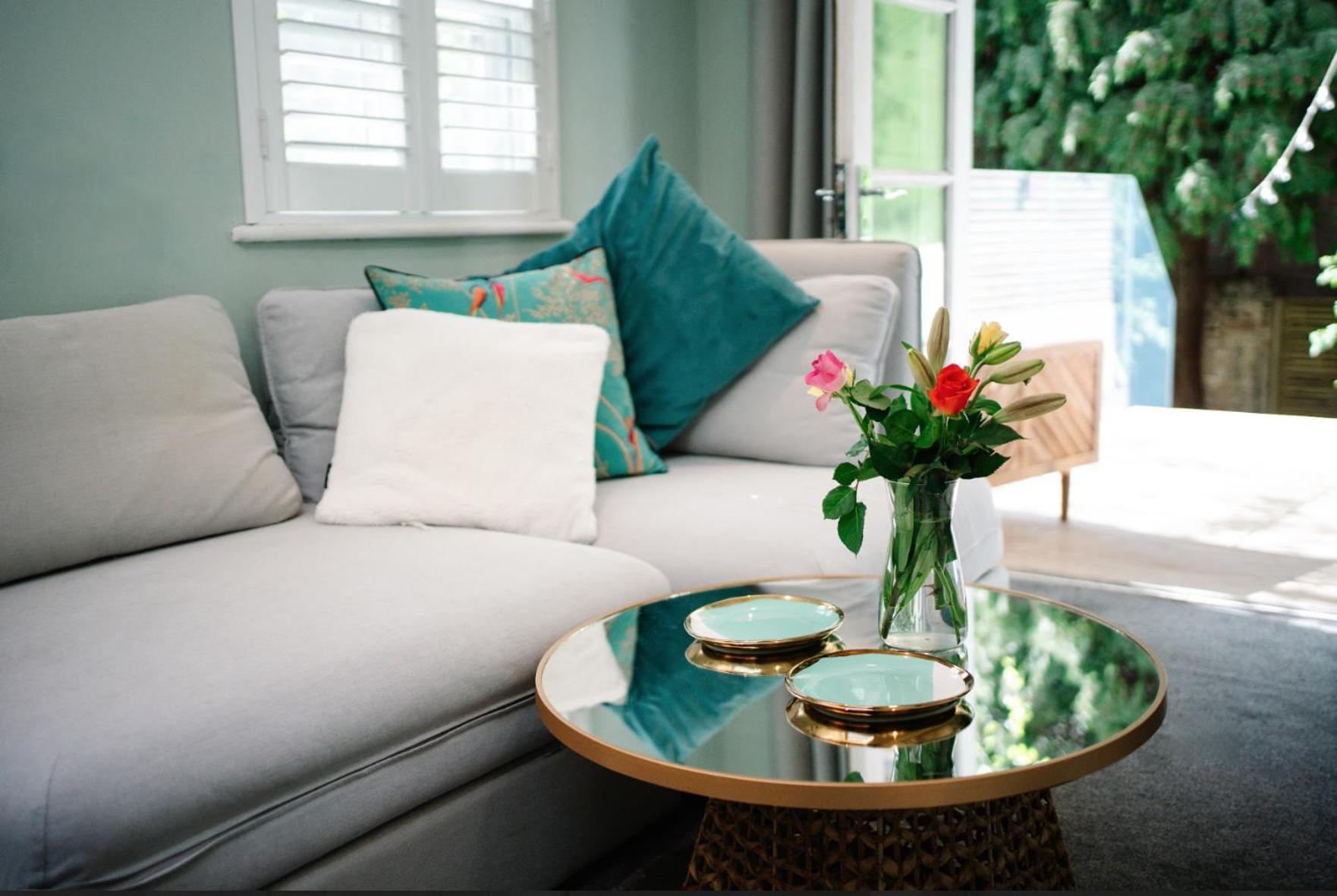 Town Centre Garden Retreat Apartment Cheltenham Ngoại thất bức ảnh